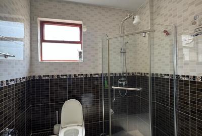 3 Bed Apartment with En Suite in Kileleshwa