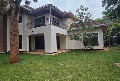 4 Bed House with En Suite in Kiambu Road