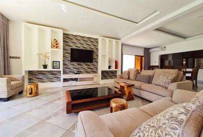 5 Bed Townhouse with En Suite in Diani - 4