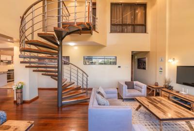 4 Bed Apartment with En Suite in Westlands Area