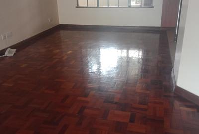 4 Bed Apartment with En Suite in Westlands Area