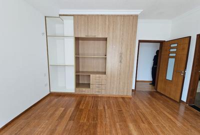 3 Bed Apartment with En Suite in Riverside