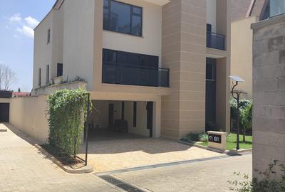 4 Bed Townhouse with En Suite at Jacaranda