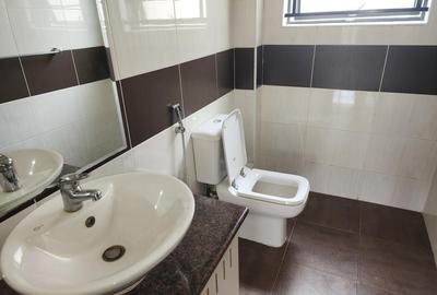 2 Bed Apartment with En Suite at Rhapta Road - 3