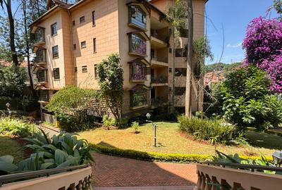 Furnished 3 Bed Apartment with En Suite in Brookside