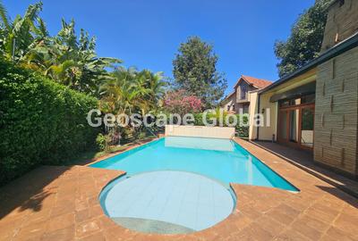 4 Bed House with En Suite in Runda