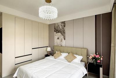 1 Bed Apartment with En Suite in Lavington - 4