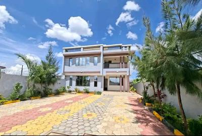 8 Bed House with En Suite in Syokimau