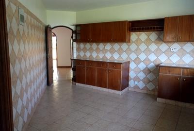 3 Bed Apartment with En Suite at Brookside