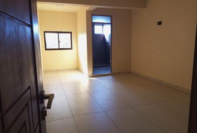 Serviced 4 Bed Apartment with En Suite at Beach Road - 4