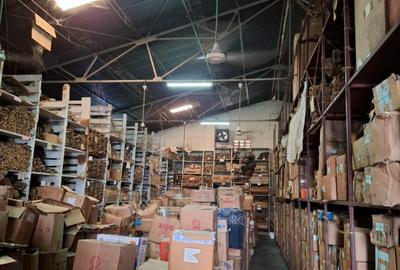 5,000 ft² Warehouse with Service Charge Included at Workshop Road