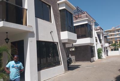 4 Bed Townhouse with En Suite at Nyali