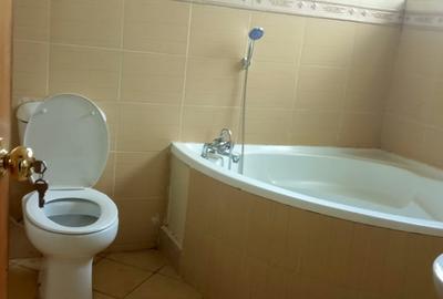 Serviced 4 Bed Apartment with En Suite in Riverside - 2