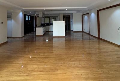 3 Bed Apartment with En Suite in Kileleshwa