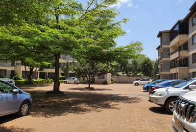 4 Bed Apartment with En Suite in Westlands Area