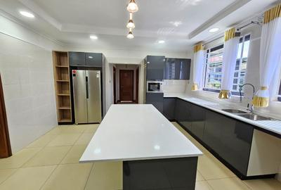 4 Bed House with En Suite in Kiambu Road