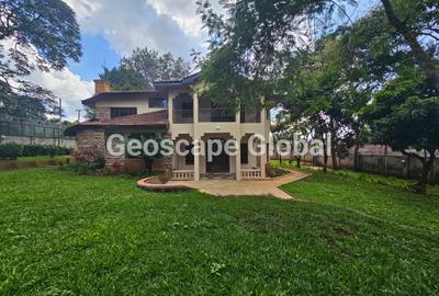 5 Bed House with En Suite in Runda