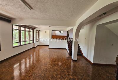 5 Bed House with En Suite in Gigiri