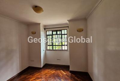 4 Bed House with En Suite in Runda - 4