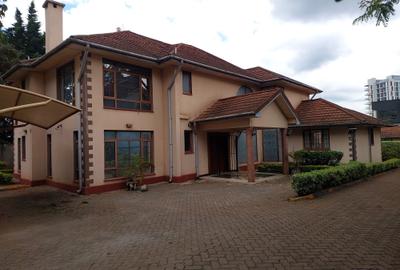 4 Bed House with En Suite at Mimosa Road