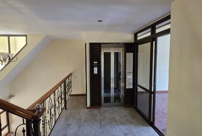 5 Bed Townhouse with En Suite at Convent Dr - 4