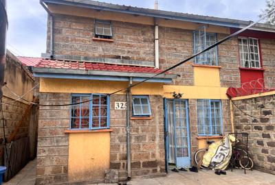 4 Bed House with Garden at Phase 2