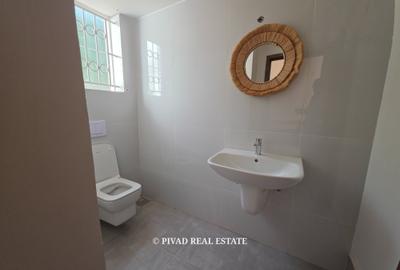 4 Bed House with Staff Quarters in Runda - 3