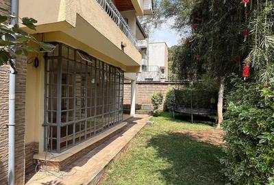 5 Bed Townhouse with En Suite at Lavington Green - 2