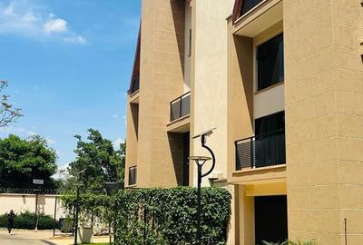 5 Bed Townhouse with En Suite at Lavington