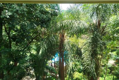 3 Bed Apartment with En Suite in Riverside - 2