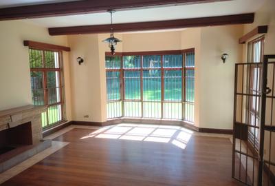 5 Bed Townhouse with Swimming Pool at Few Minutes Drive To Germany School And Roslyn Academy
