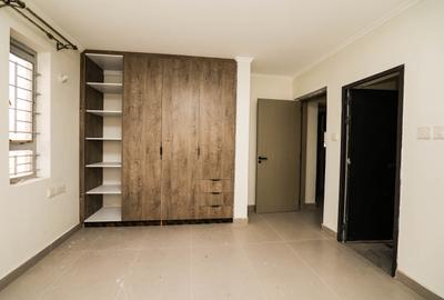 Serviced 2 Bed Apartment with En Suite at Enkasiti Kimalat