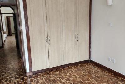 3 Bed Apartment with En Suite at Off Riverside Across From 14Riverside Facing Arboretum