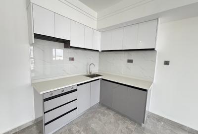 1 Bed Apartment with En Suite in Kilimani - 4