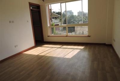 4 Bed Apartment with En Suite in Westlands Area - 3