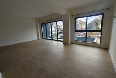 3 Bed Apartment with En Suite in Lavington