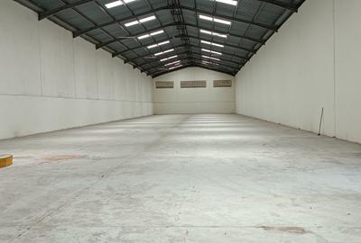 10,000 ft² Warehouse with Service Charge Included in Mombasa Road