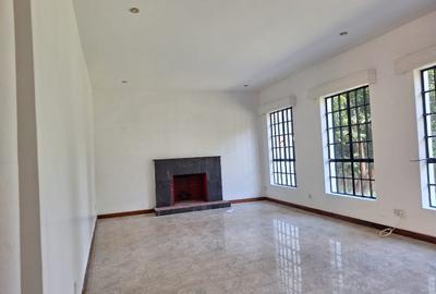 5 Bed House with Staff Quarters in Gigiri