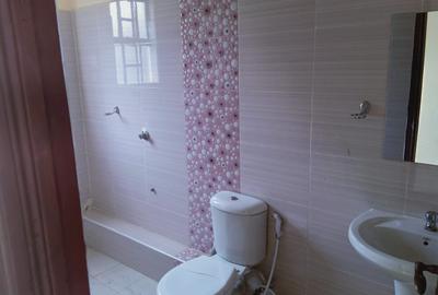 2 Bed Apartment with En Suite in Ruaka