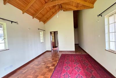 5 Bed Townhouse with En Suite in Rosslyn - 4