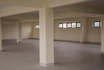 6,000 ft² Commercial Property with Service Charge Included in Industrial Area