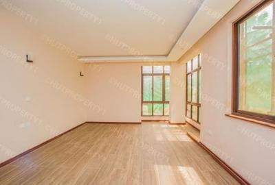 3 Bed Apartment with En Suite in Kileleshwa