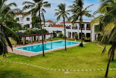 3 Bed Apartment with Swimming Pool at Sultan Palace