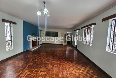 7 Bed House with En Suite in Kitisuru