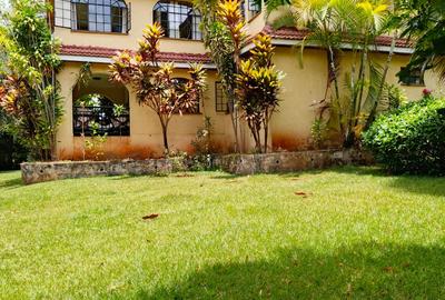 5 Bed House with En Suite at New Kitisuru