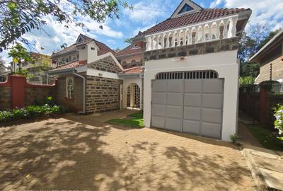 4 Bed Townhouse with En Suite at Lavington Green - 3