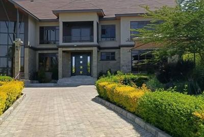 5 Bed Villa with En Suite at Runda - 3