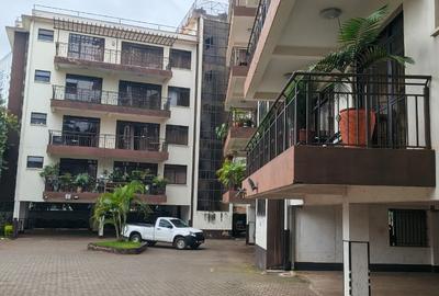 Serviced 3 Bed Apartment with En Suite at Rhapta Road
