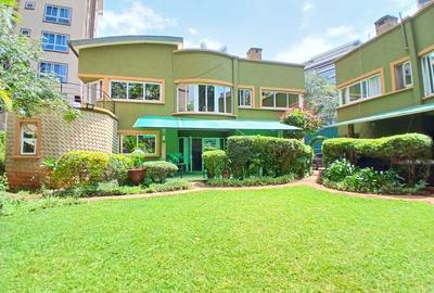 4 Bed Townhouse with En Suite at Riverside Drive