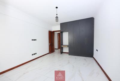 3 Bed Apartment with En Suite at Nyando Road - 4